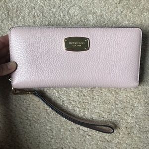 MK wallet